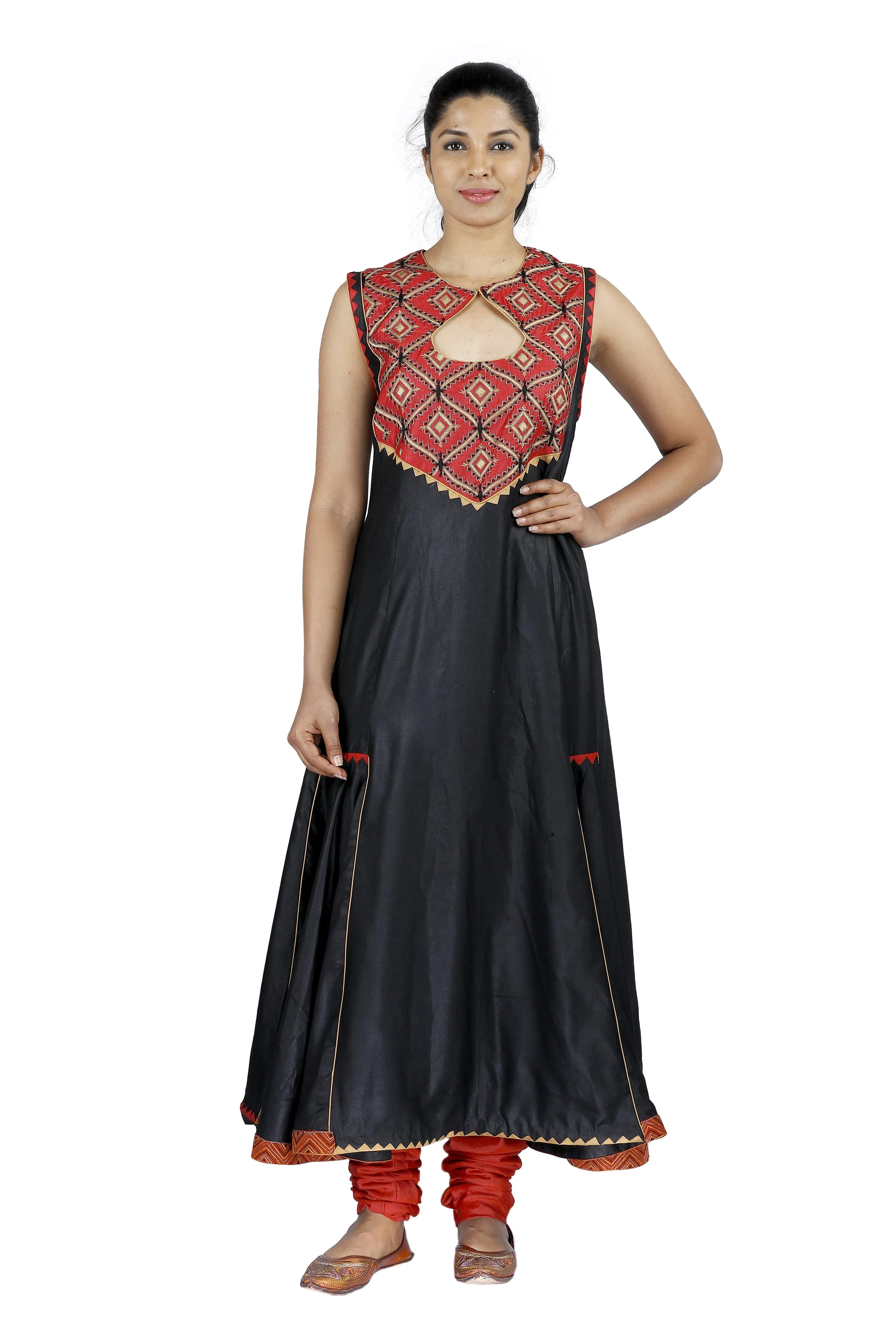 Black Sleeveless Silk Salwar