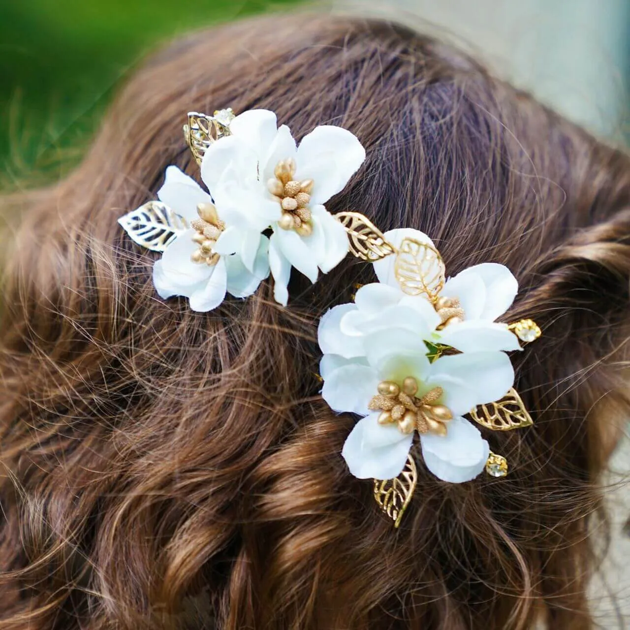 Blooming Haven Hair Comb Pair - White