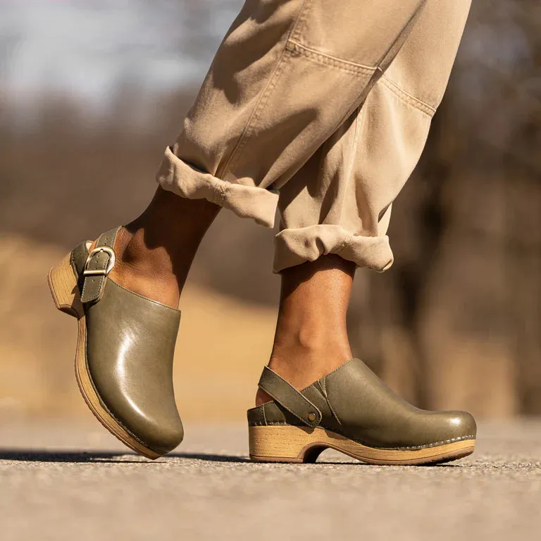 DANSKO BAYLOR IVY