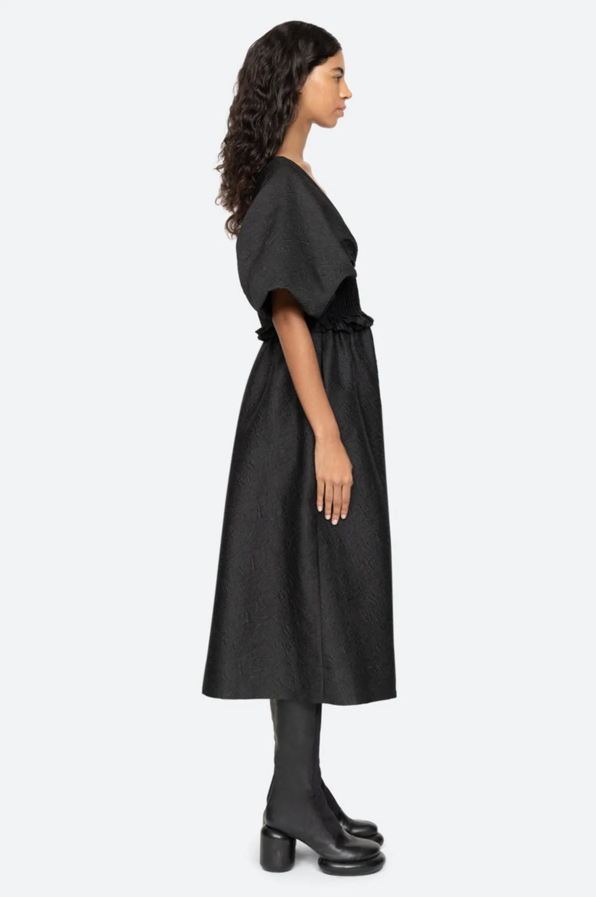 Elegant Solid Black Sleeveless Dress for Women