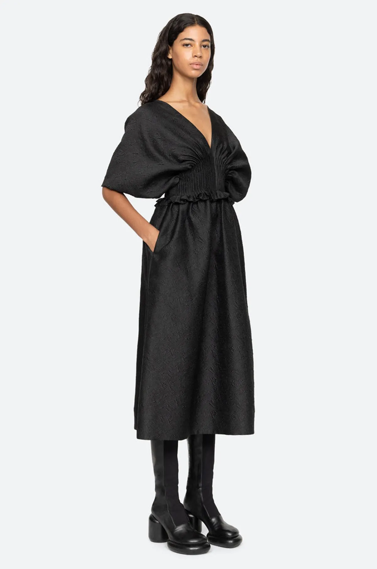 Elegant Solid Black Sleeveless Dress for Women