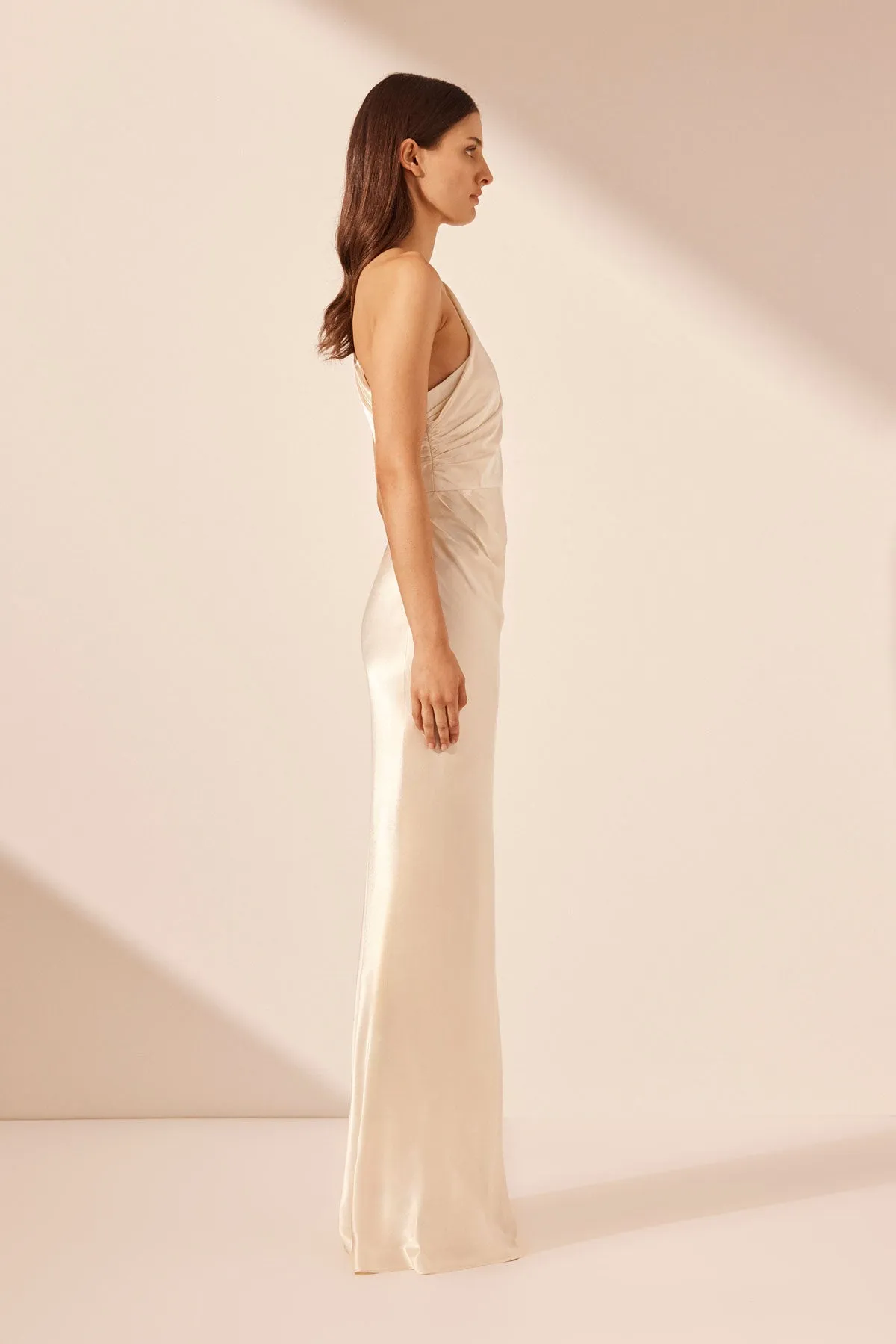 Elegant Cream One-Shoulder Maxi Dress by La Lune