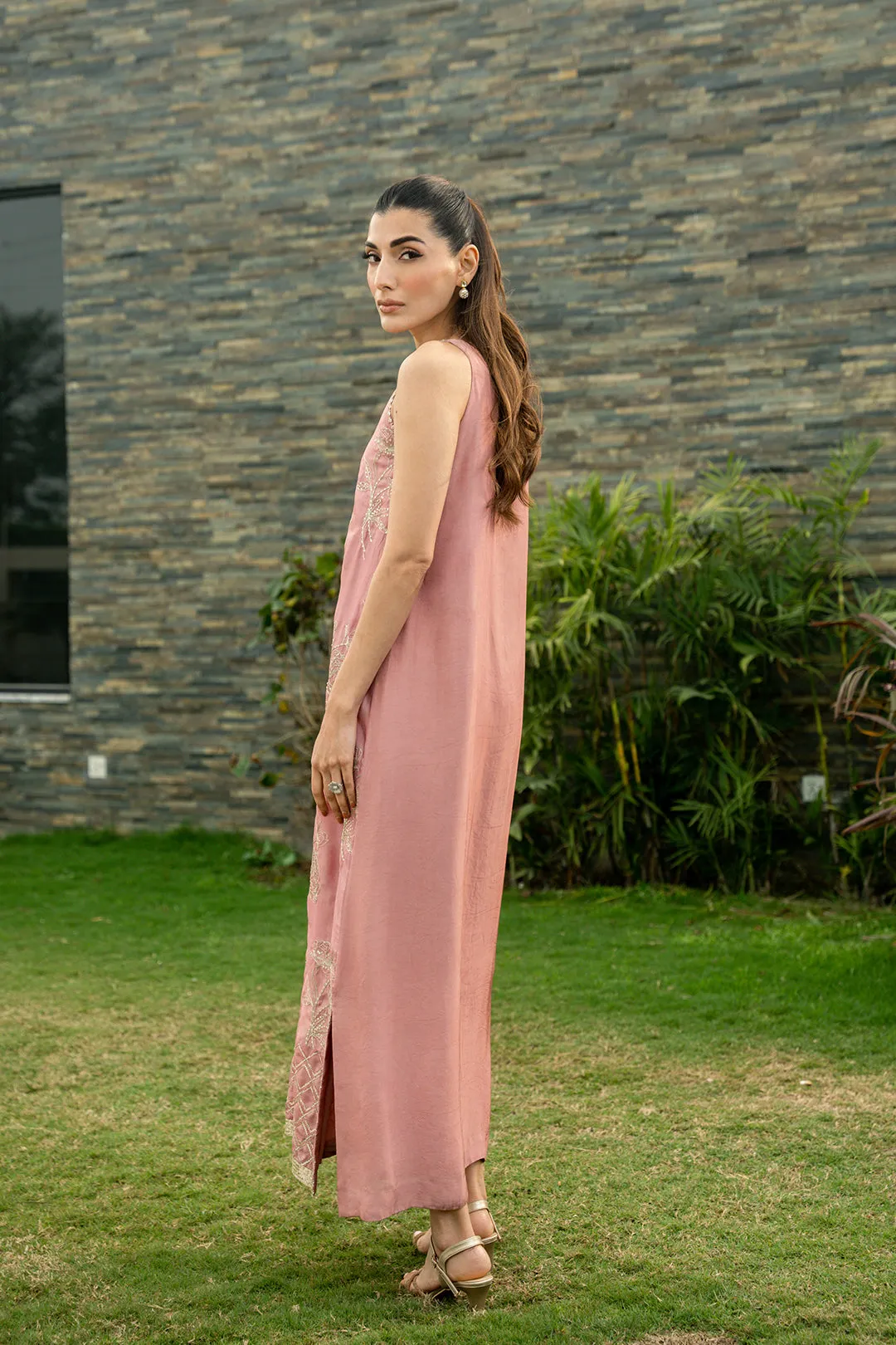 Nalkiz Dress (Sleeveless)