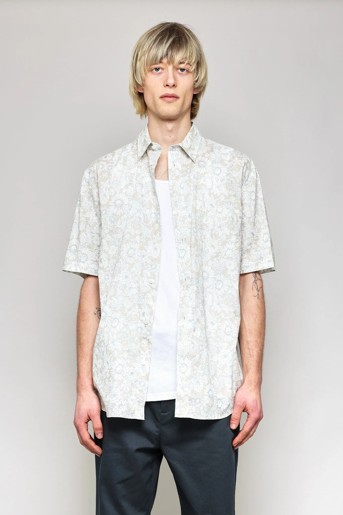 NS1191-63 Japanese Garden Print in Beige