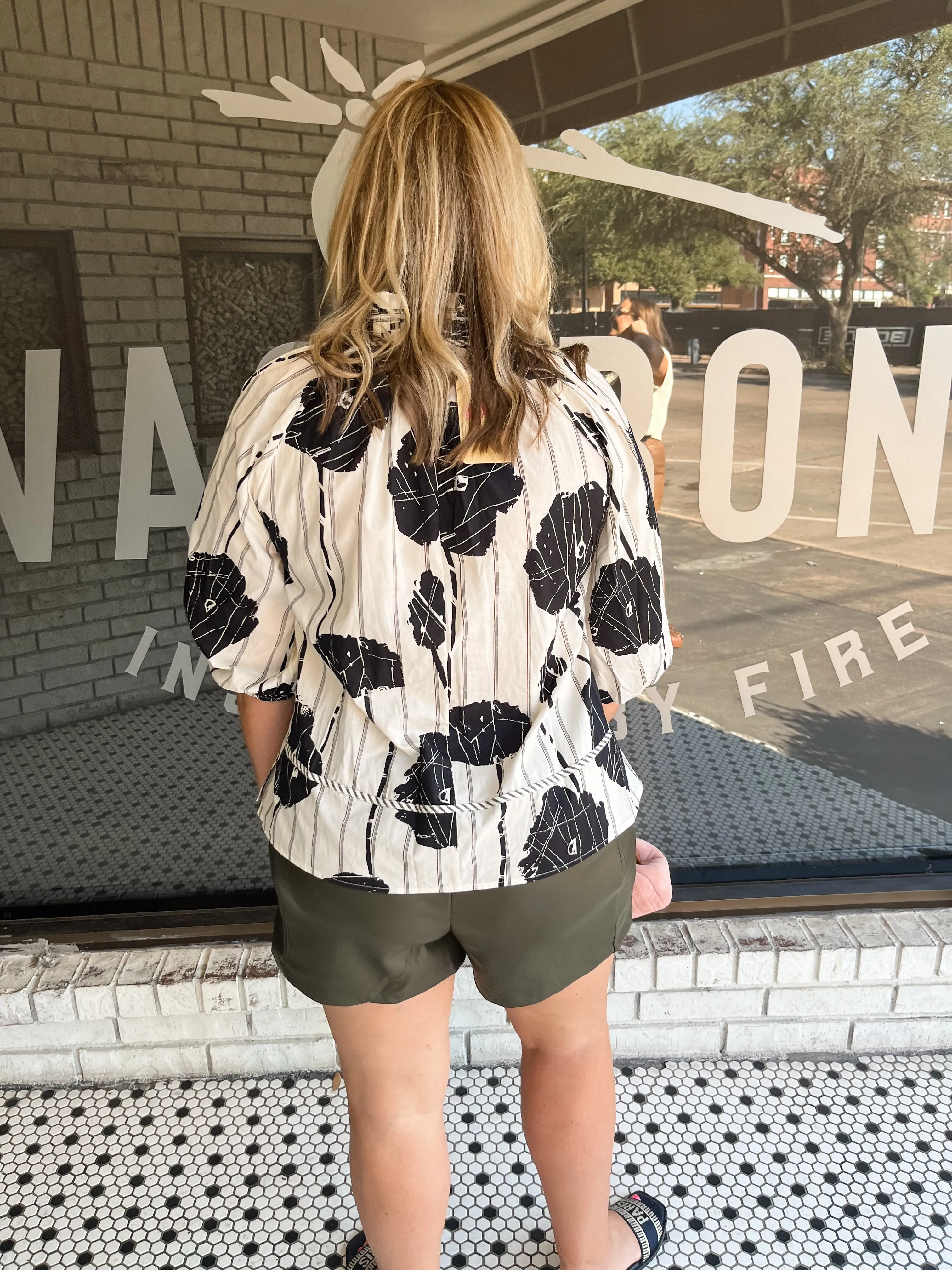 Printed V-neck Top - Black