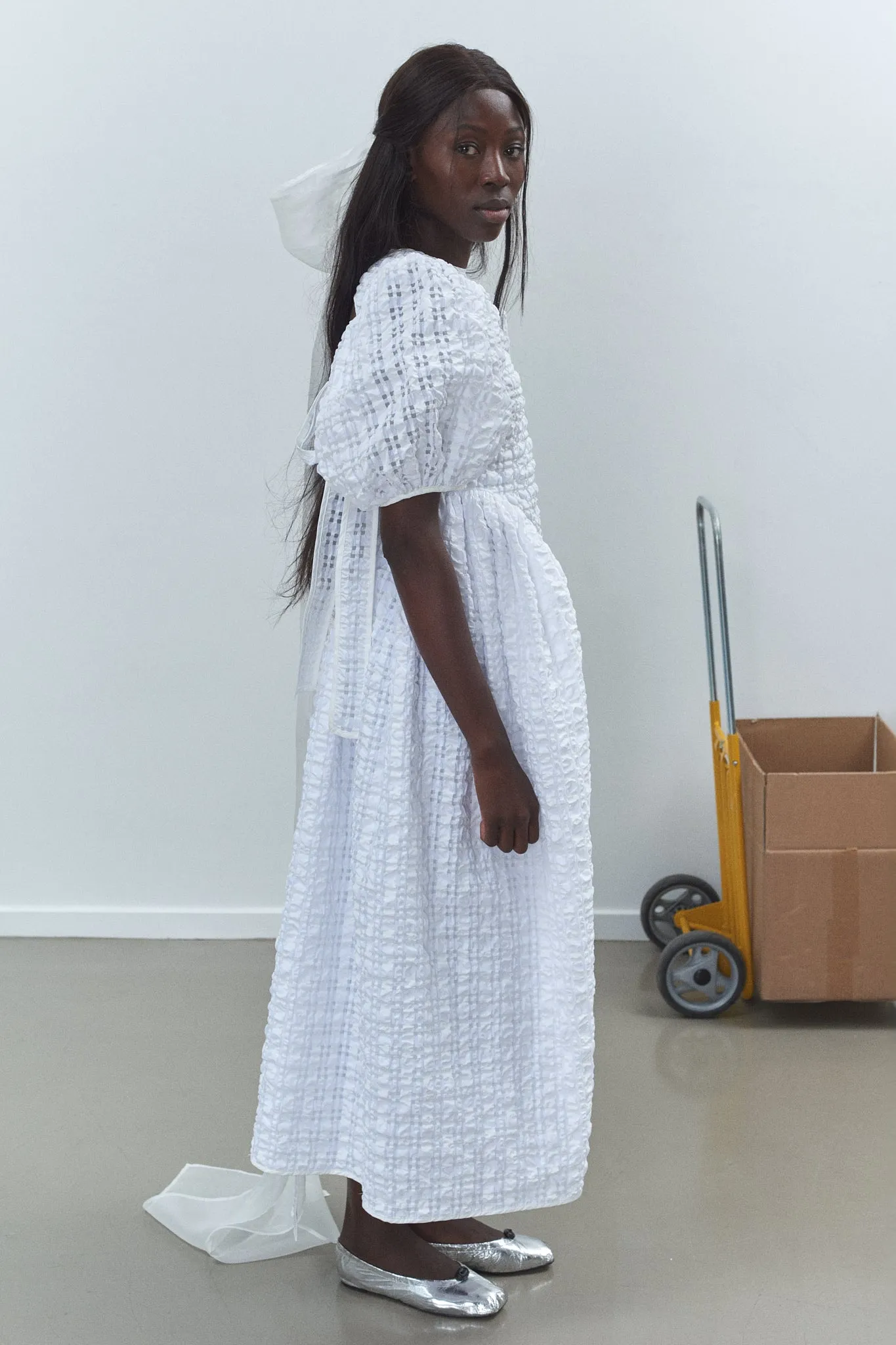 ULANI | DRESS CHECK SEERSUCKER WHITE BRIDAL