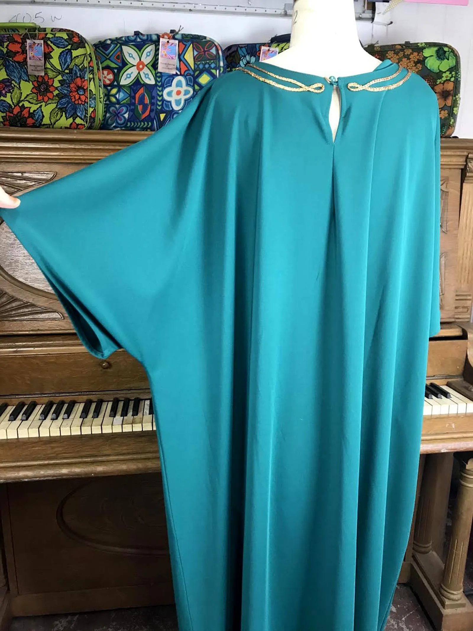 Vintage 70s | Emerald Green Caftan Kaftan Muumuu Boho Hippie Dress | Free Size