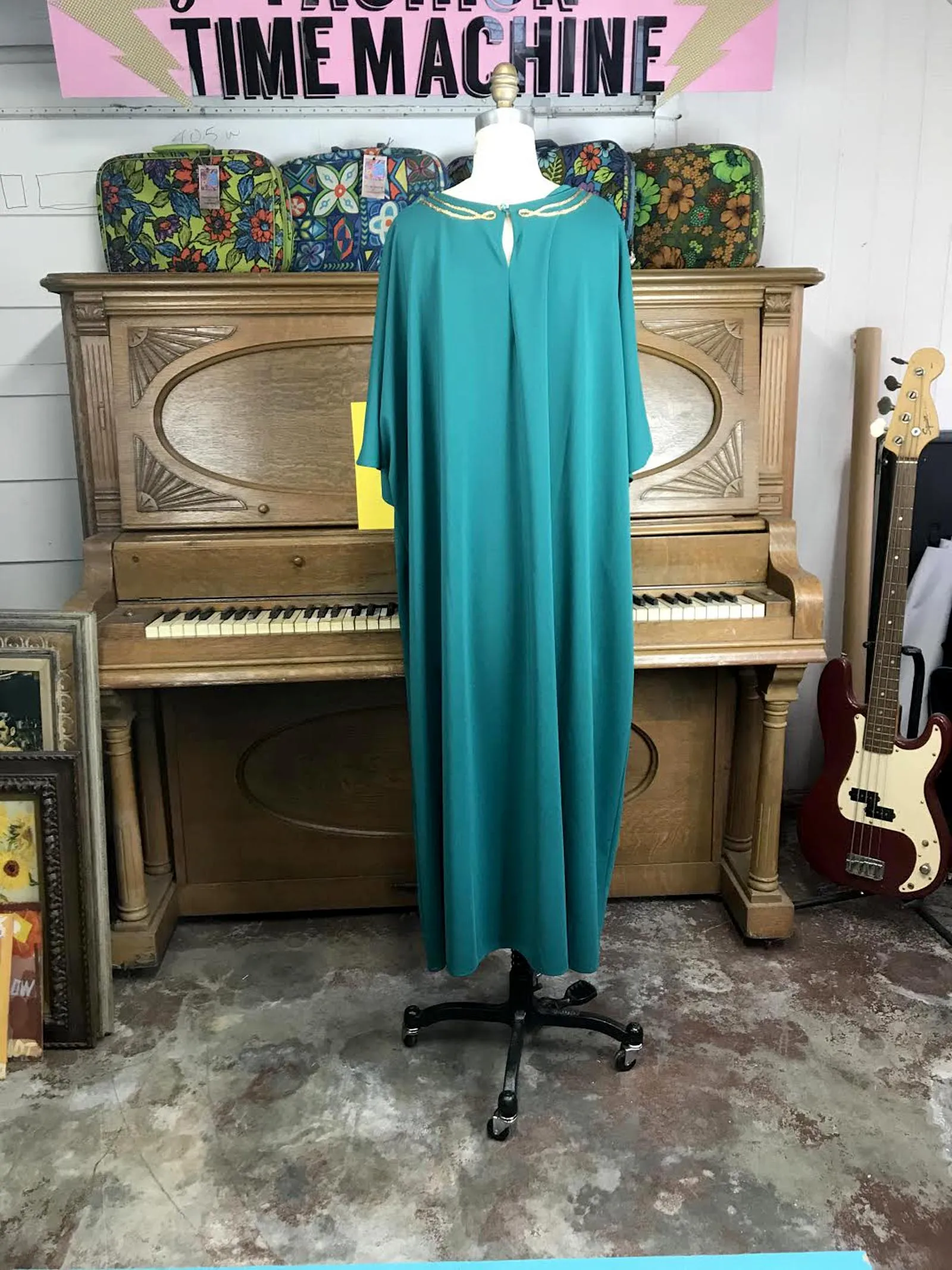Vintage 70s | Emerald Green Caftan Kaftan Muumuu Boho Hippie Dress | Free Size